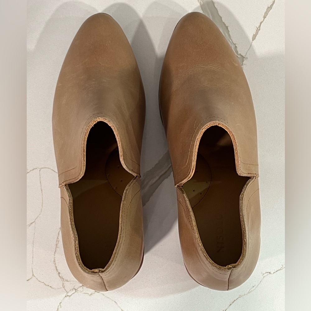 Nisolo Mia  Everyday Ankle Bootie. Women’s size 6.5 Color Almond. - Picture 5 of 16